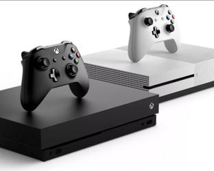 Xbox one X & Xbox one S plus games & controllers