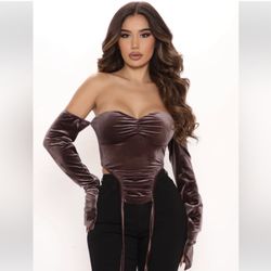 Off The Shoulder Velvet Top- Mocha