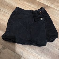 Size 10-12 Skirt With Shorts Underneath $3.00