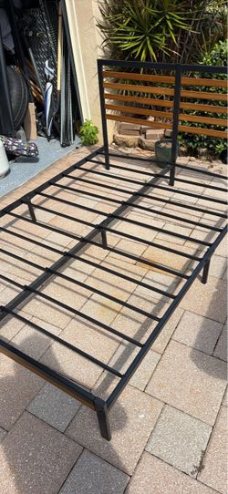 Full bed frame with head board