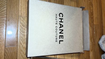 Chanel haute couture rare Book