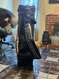 Titleist Fitting Works Golf Bag for Sale in Irwindale, CA - OfferUp