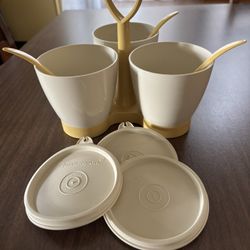 Tupperware Condiment Caddy w/Serving Spoons and Lids #757-4