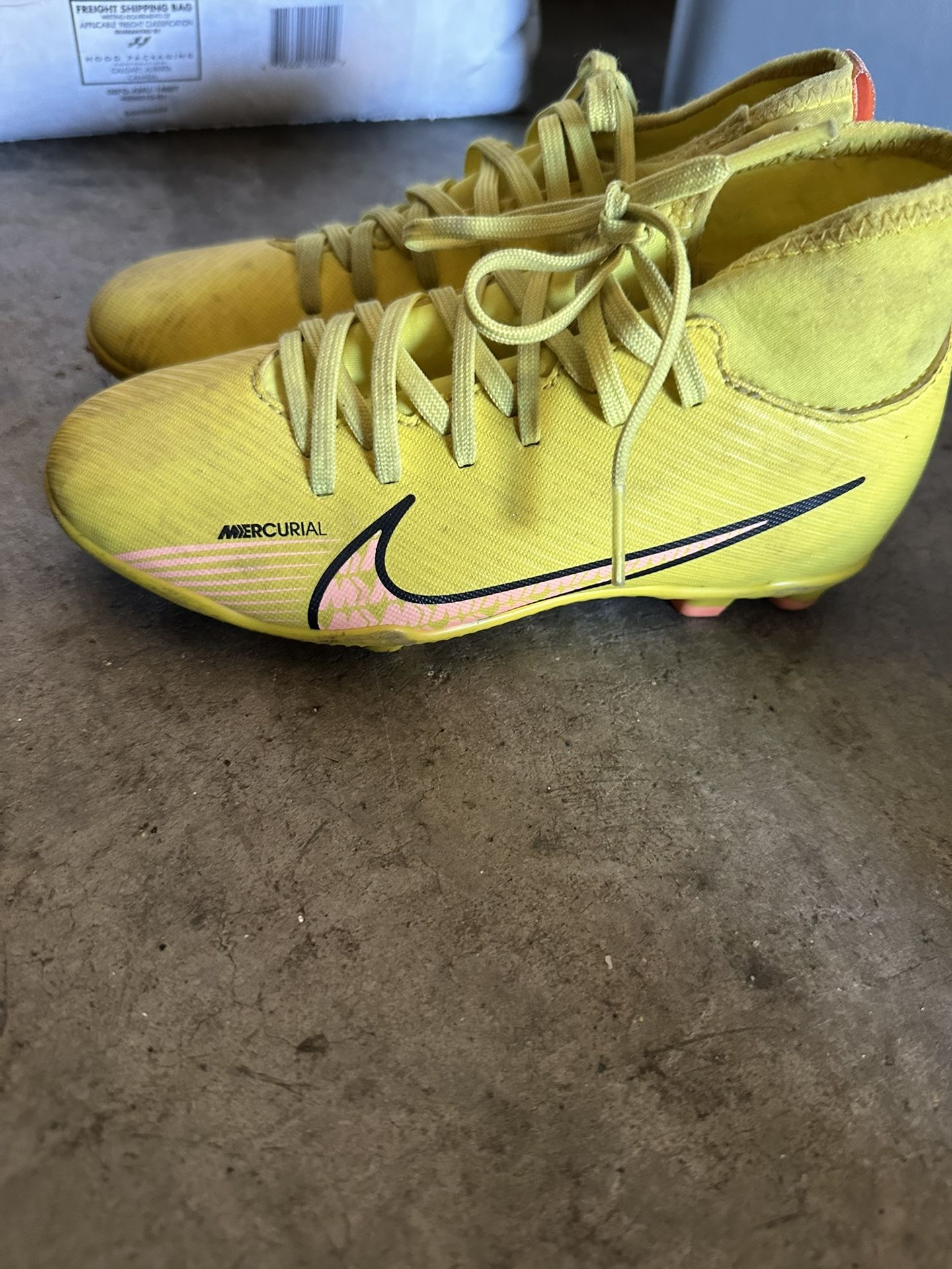 Kids Soccer Shoes