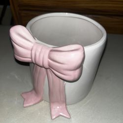 Draped Bow Flower Pot