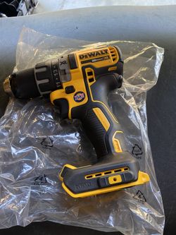 DEWALT 20-Volt MAX XR Lithium-Ion Brushless Cordless 1/2 in. Compact Drill/Driver (Tool-Only)