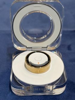 Samsung Galaxy Ring – Size 8 – Titanium Gold – SM-Q508