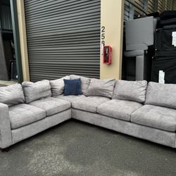 Sectional Couch 