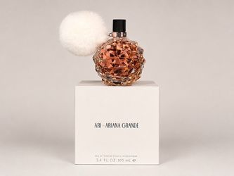 Ariana Grande Ari Eau de Parfum, 100ml