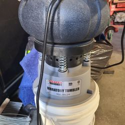 Vibrating Parts Machine And Glass Bead Media (Sand)