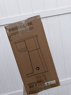Frigidaire Single-Serve Ground Coffee Maker – Brand New