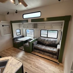 2005 Keystone Raptor 3512ss