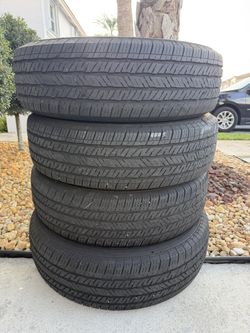 Bridgestone Dueler H/T 245/75 R17