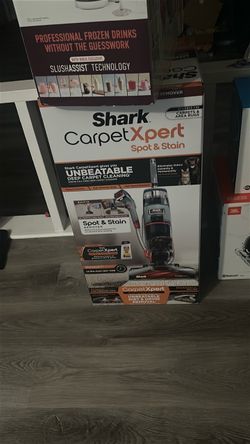 Shark CarpetXpert Spot & Stain Vacuum