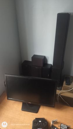 Computer Monitor With Entertainment Center
