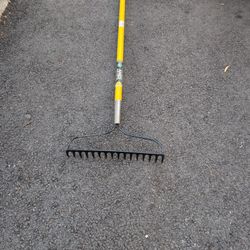 Rake 5 Feet Heavy Duty Fiberglass 