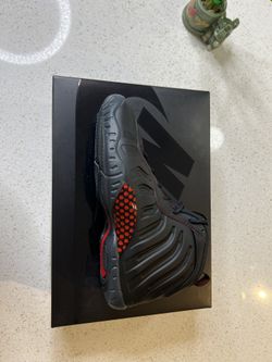 Nike Foam Posite one Sz 6