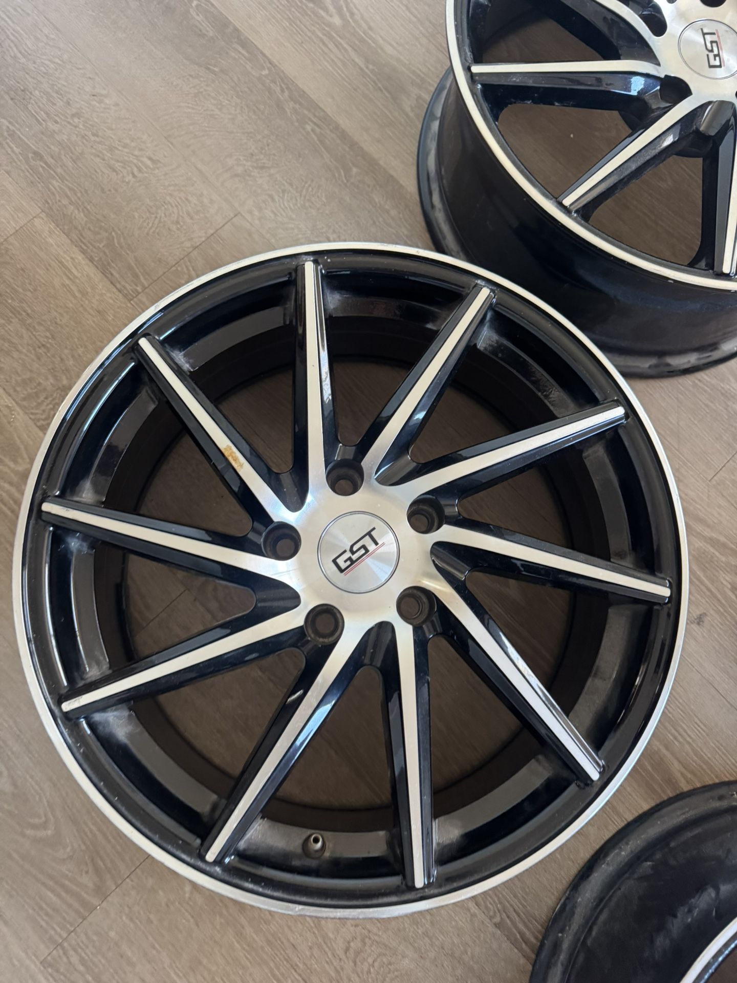 set of 4 rims for Sale in Mesa, AZ - OfferUp