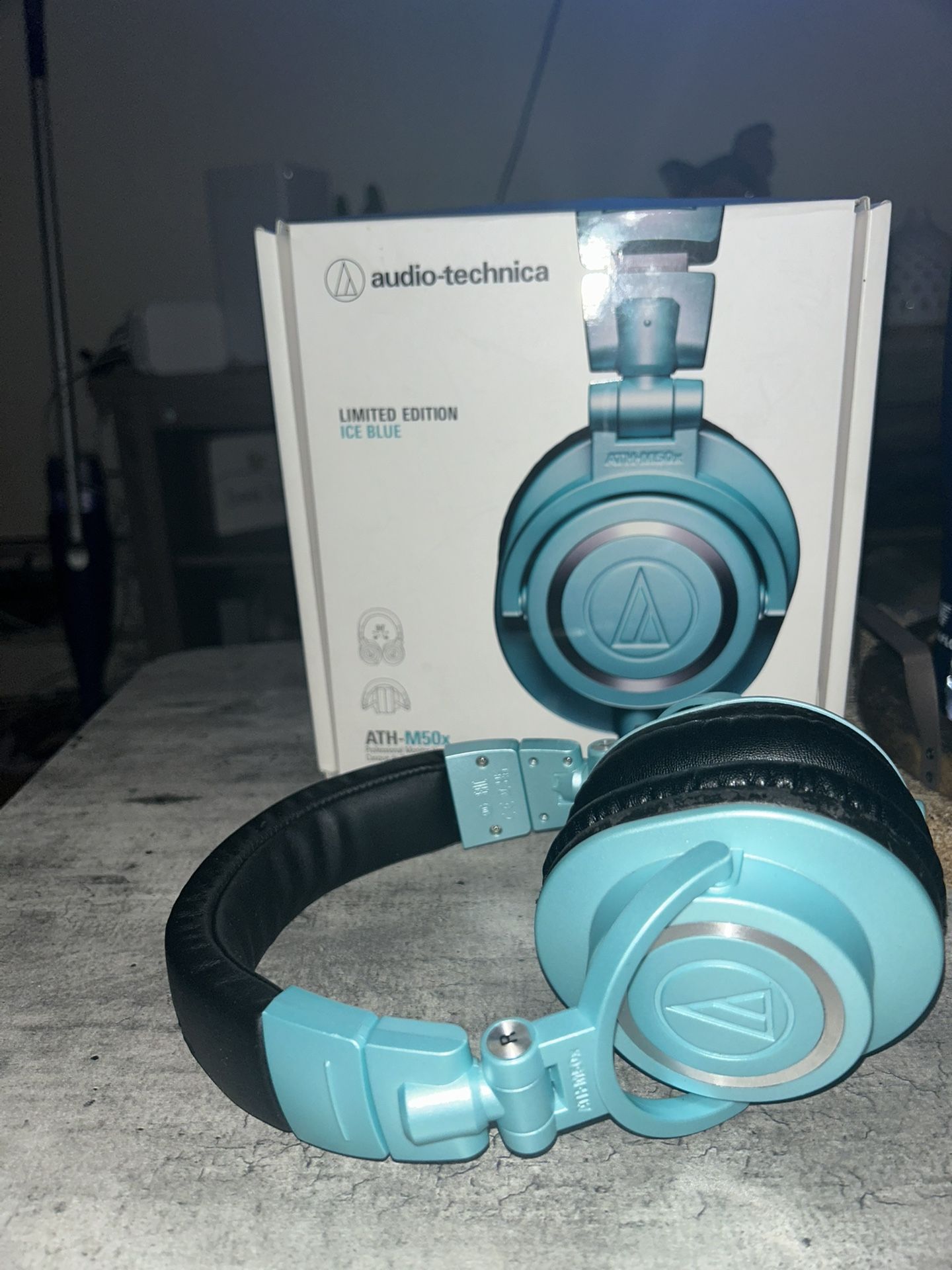 Audio technica M50x Studio Headphones Icy Blue