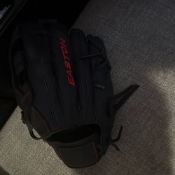 Easton Right Handed Baseball  Glove 