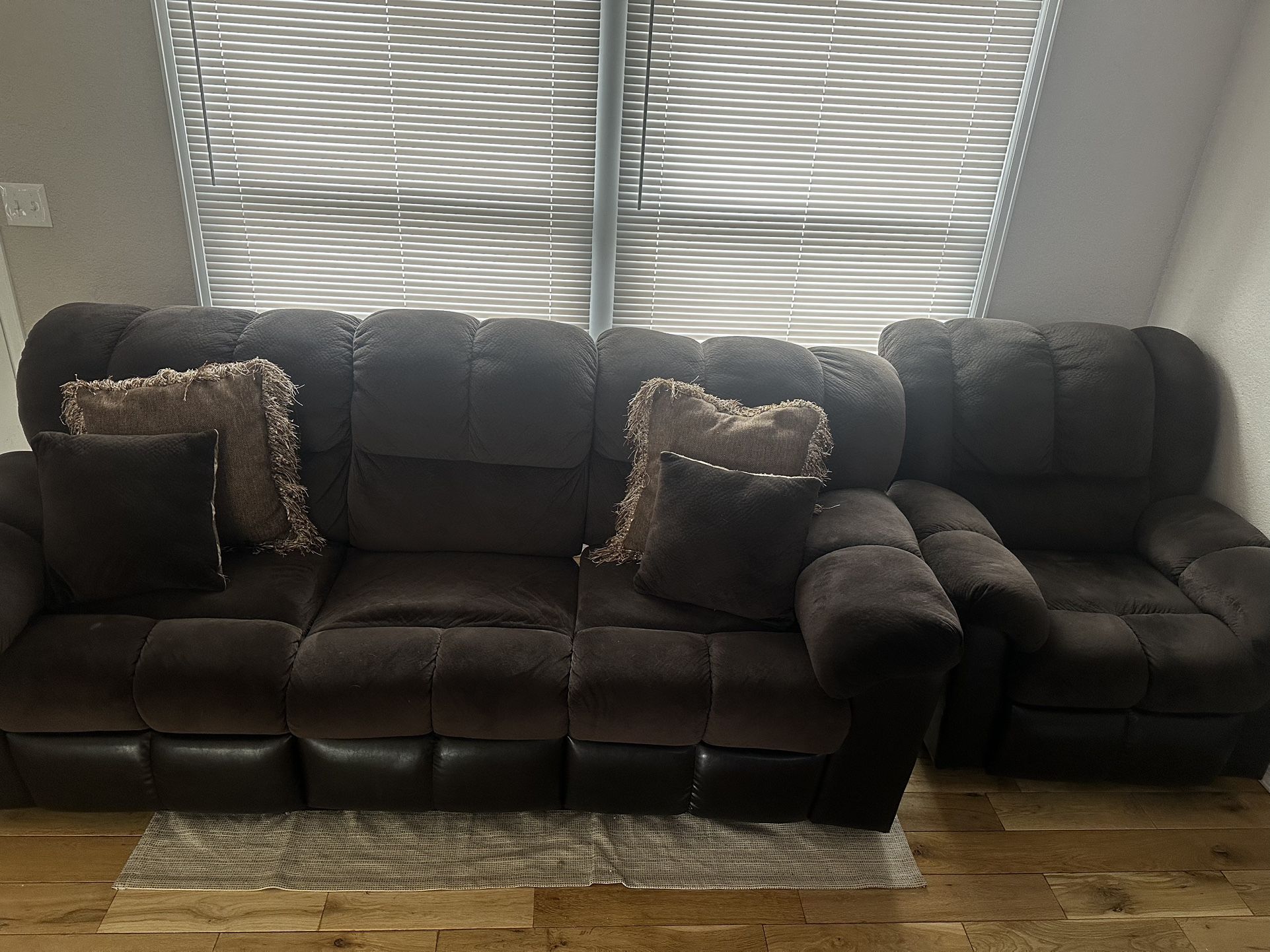 Couch/ Love Seat/ Chair
