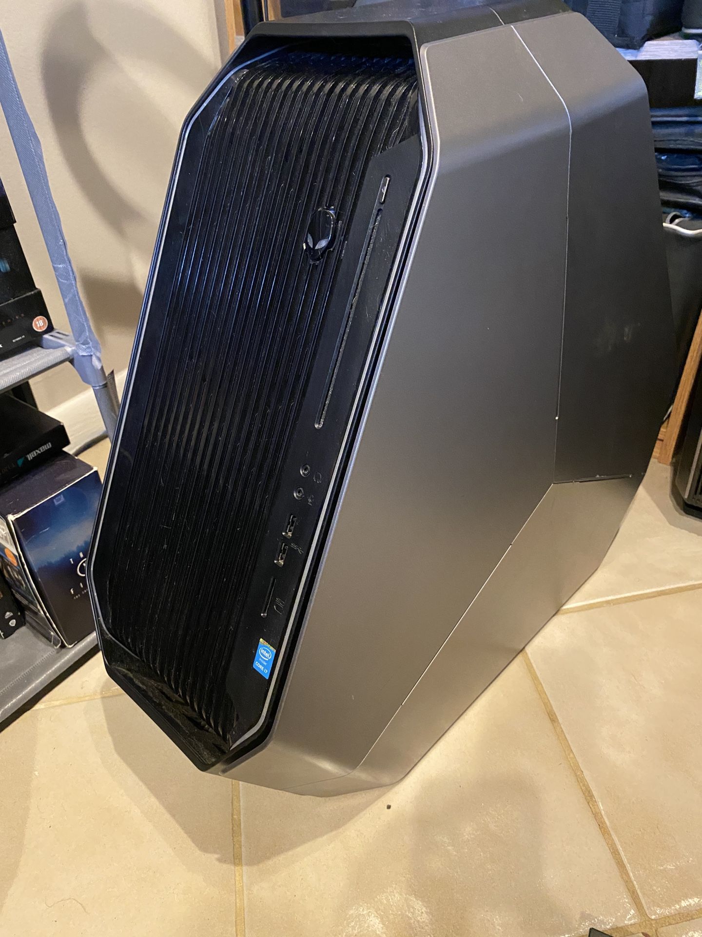Alienware R2 Case with Alienware liquid cooling system for Sale in