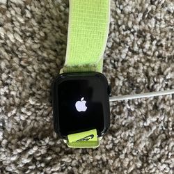Apple Watch Series 8, 45mm!