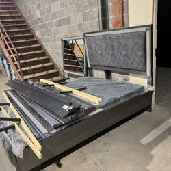 Beautiful Queen Bedroom Set Only $799!!!!