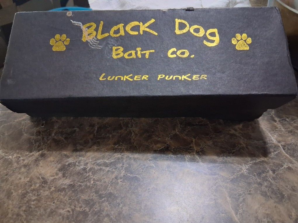 Black Dog Lunker Punker