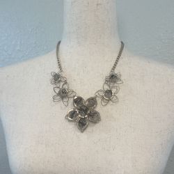 Gold Chain Necklace With Gold Wire And Snakeskin Flowers