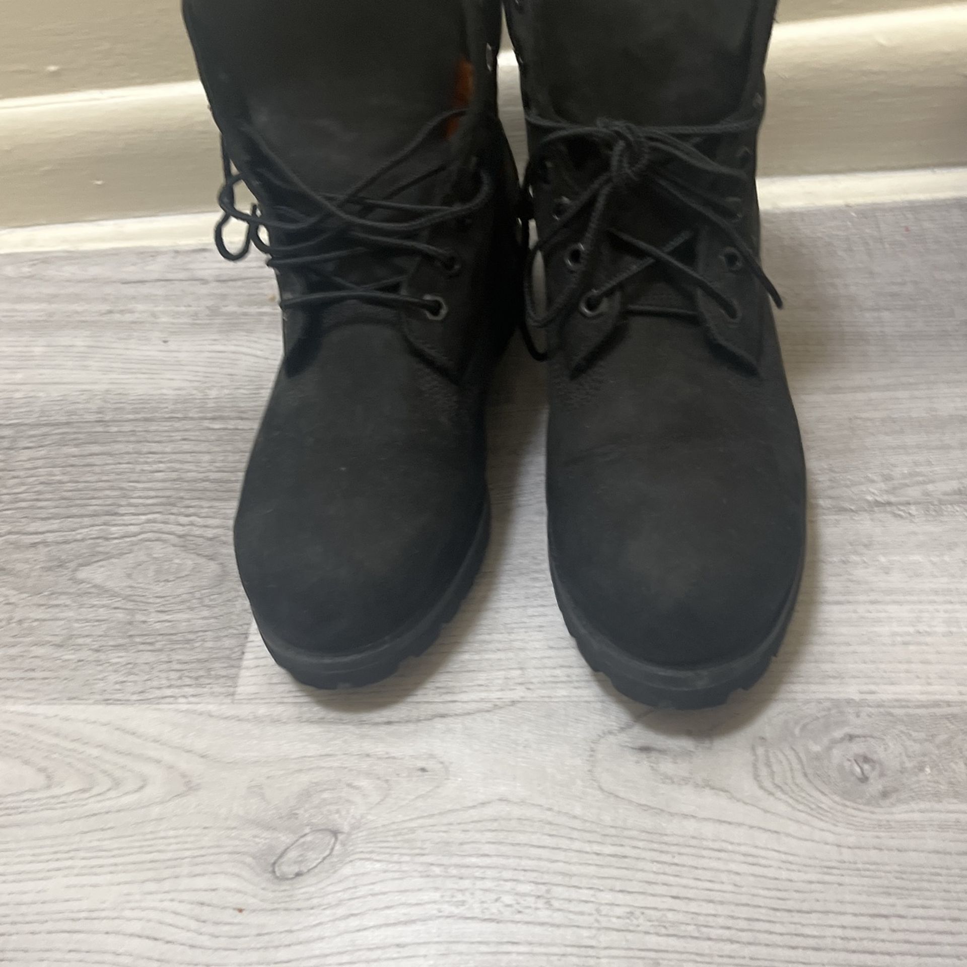 black timberlands 