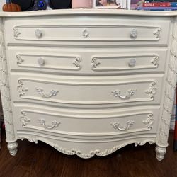 Vintage Bedroom Furniture Set