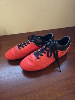 Dream Pairs Soccer Cleats