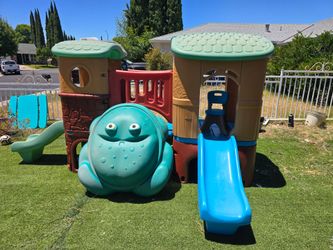 Step2 play structure and sand box