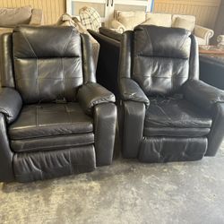 2 Recliners And Rock Chair Only One Work 