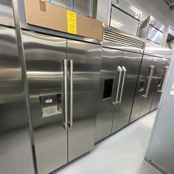 GE Monogram 36” Built-In Side-by-Side Refrigerator – Stainless Steel – Excellent Condition! Premium GE Monogram 36-inch built-in side-by-side refriger