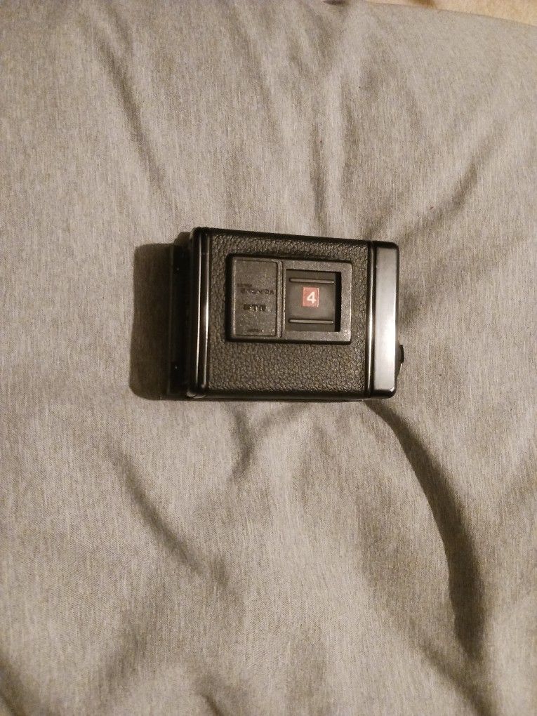 Zenza Bronica 220