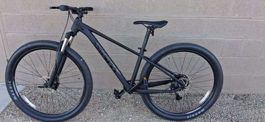 29 inch Giant mountain bike