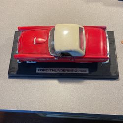 1/24 Scale Toy 1955 Ford Thunderbird convertible