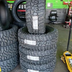 New Tire Making Thompson Mt 350 70 17 Lt