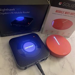 Netgear Nighthawk M1 LTE Router + Solis Lite Mobile Hotspot - Like New