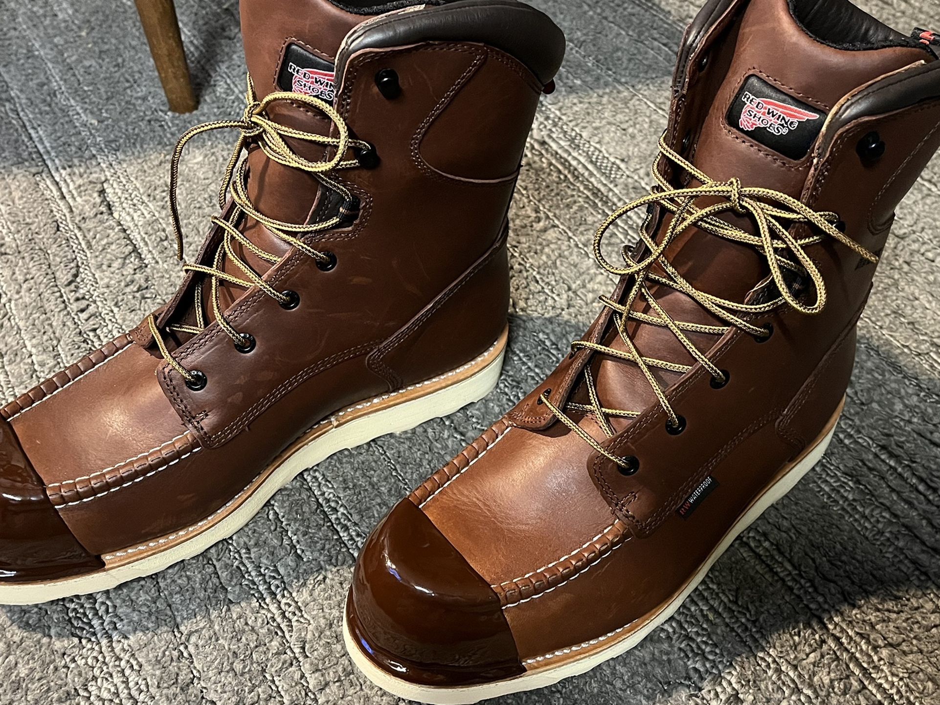 NEW RED WING BOOTS 13 E2