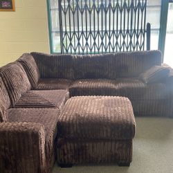 New 99x99 Corduroy Sectional Couch With Ottoman 