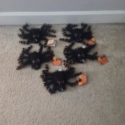Halloween Stuffed Spiders