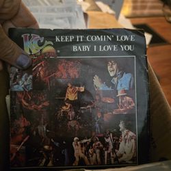 Box of 45 rpm vinyl records mint vinyl doo wop soul elvis classic rock psyche 60s