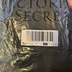 Victoria's Secret Sport Oversize Collar Fleece Pullover Sweater, Black Medium 