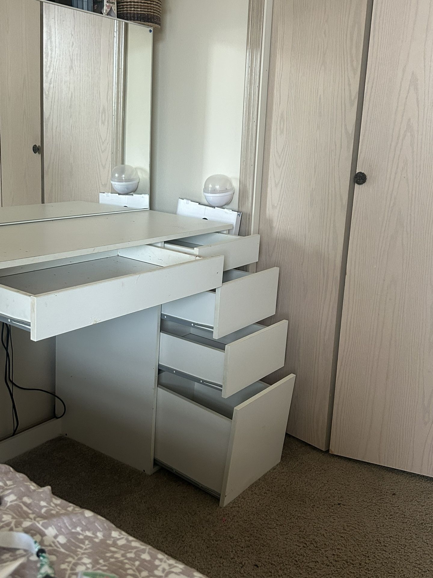 Makeup Vanity