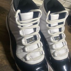 Slightly used JORDAN 11 GRATITUDES