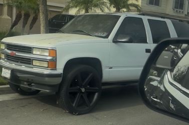 Chevrolet Tahoe Full-Size SUV
