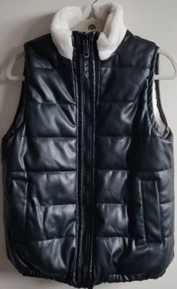 Brand New “ Rebecca Minkoff” Reversible Sherpa Lined Faux Leather Puffer Vest
